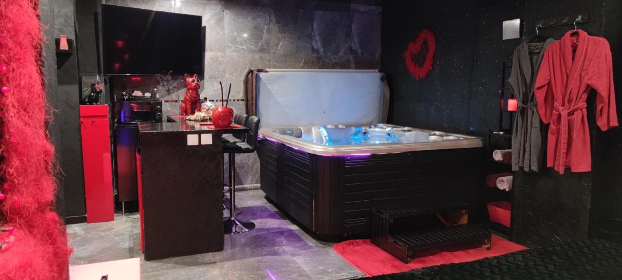 Loft Romantique Hammam Spa Privatif Playroom Grenoble Buitenkant foto