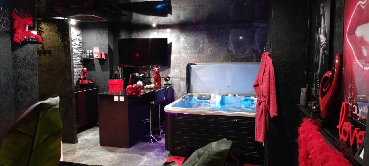Loft Romantique Hammam Spa Privatif Playroom Grenoble Buitenkant foto